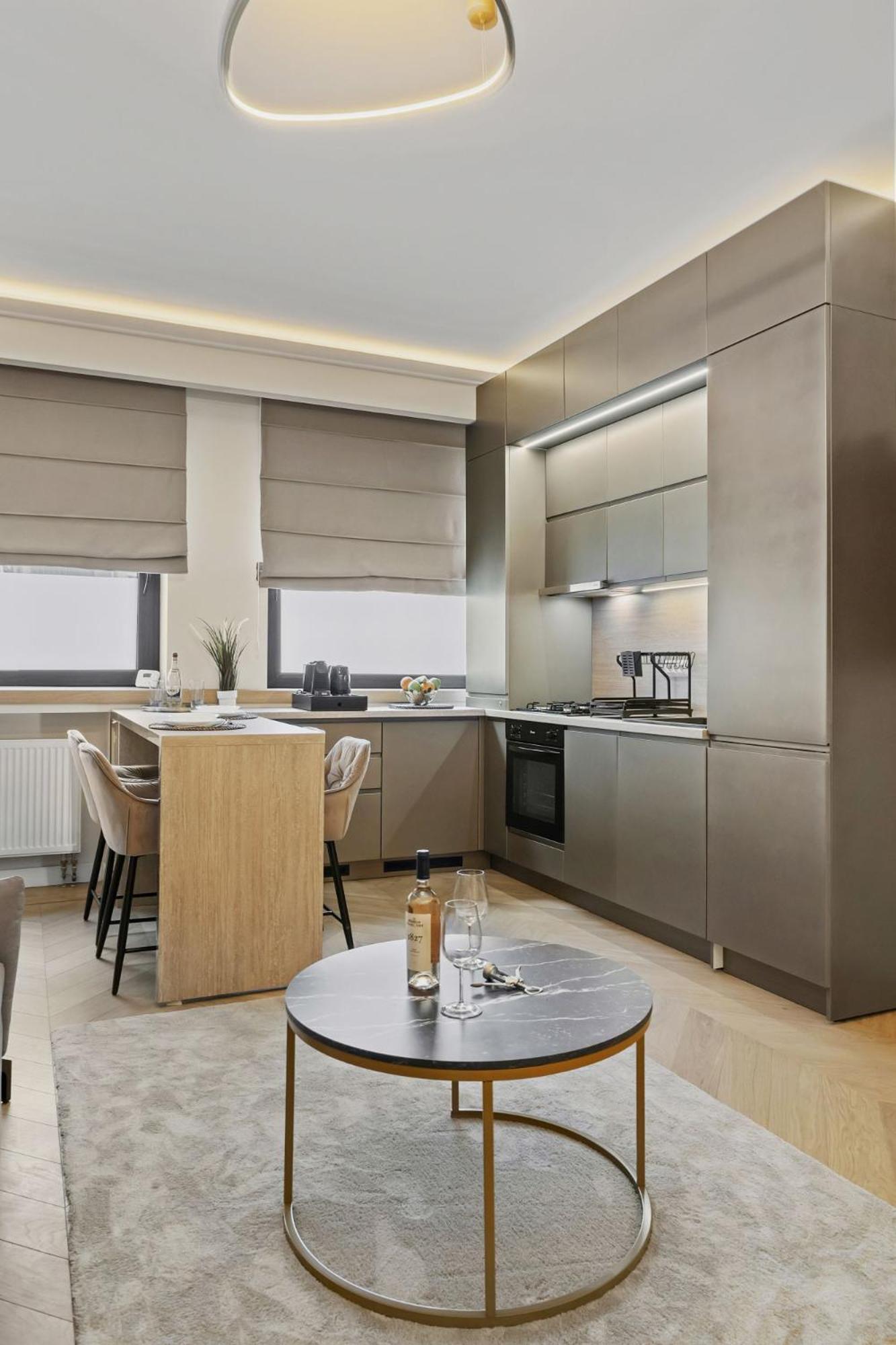Central Two Rooms Apartment The Paradise Of Lights Βουκουρέστι Εξωτερικό φωτογραφία